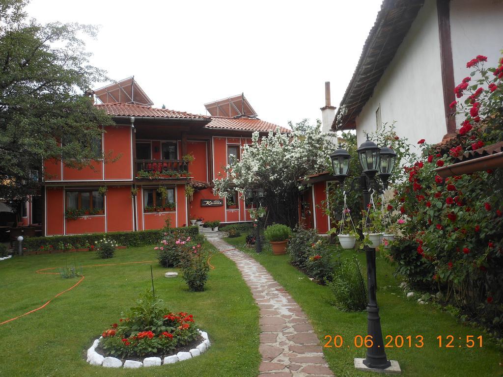 Family Hotel Kalina Koprivsjtitsa Exteriör bild
